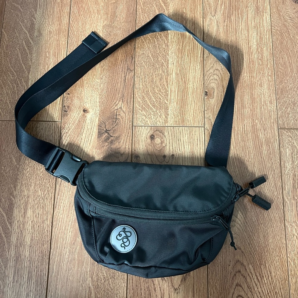 Fanny pack